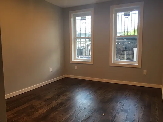 Rented by Avenues Real Estate | media 7