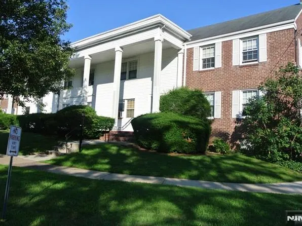 4B Elmwood Ct #4B, Elmwood Park, NJ 07407