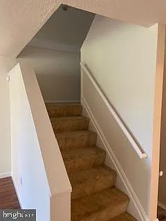 1823 N Shore Ct — Photo 17