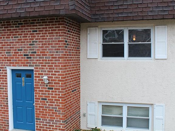 2nd image of 153 Meadowbrook Ln #B