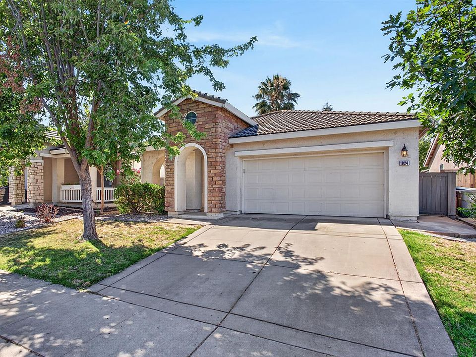 1st image of 1824 Dawnelle Way
