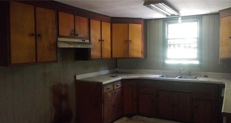 2nd image of 7750 Lyle Dr