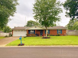 414 Cooley Ave, Grenada, MS 38901