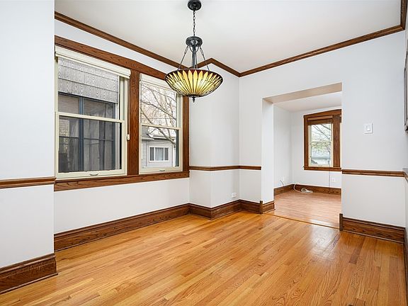 5th image of 1017 Wisconsin Ave