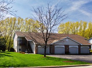 4867 Pine Meadow Pkwy #2, Loves Park, IL 61111