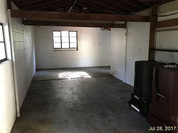 5th image of 2935 Helen Ave