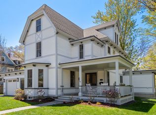 15 Sterling St, Newton, MA 02465