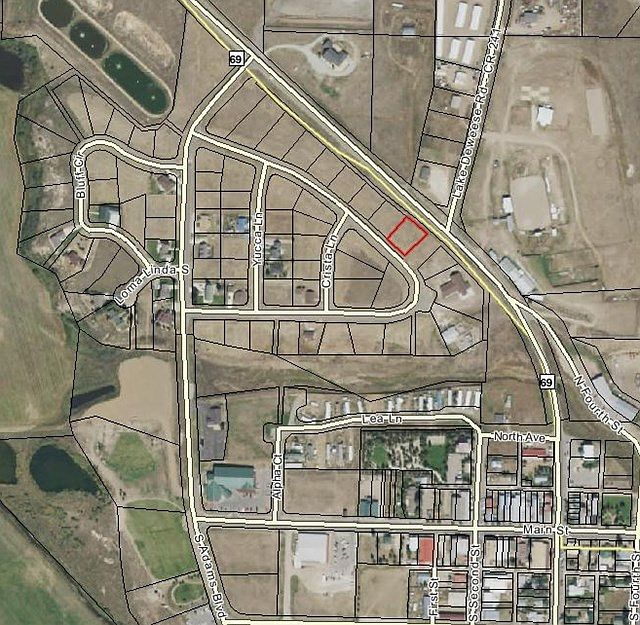 2nd image of 124 Jerry Dr
