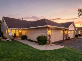 74 Crown Pointe Curv, Hudson, WI 54016