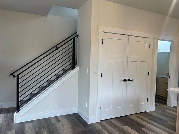 4th image of 3200 Meridian St #2