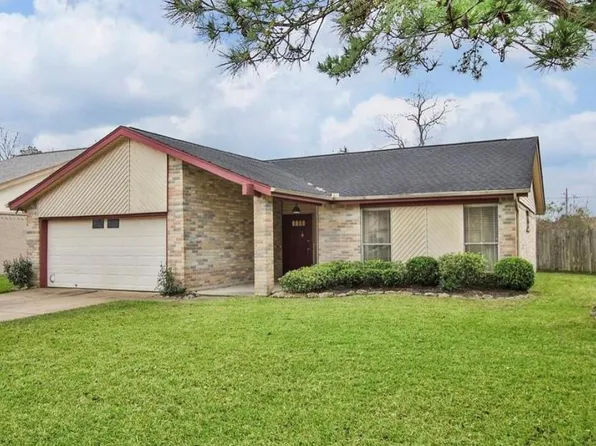5815 Heather St, League City, TX 77573