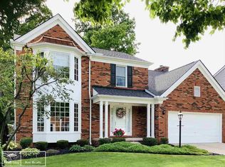 1188 Arms Ct, Rochester Hills, MI 48307