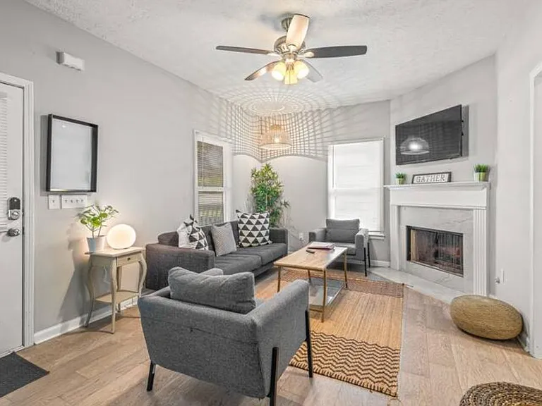 1296 Sells Ave SW #A — Photo 1