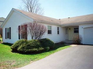 40 Rockhurst Dr #ES, Penfield, NY 14526