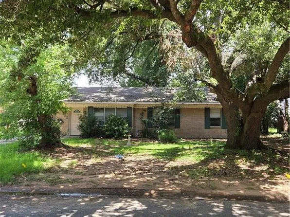 112 Royal St, Natchitoches, LA 71457
