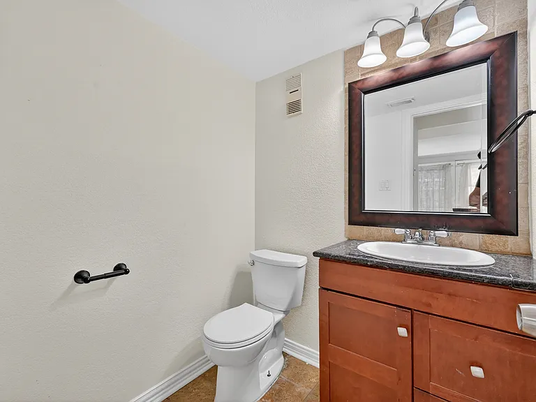 6111 Beverly Hill St #46 — Photo 15