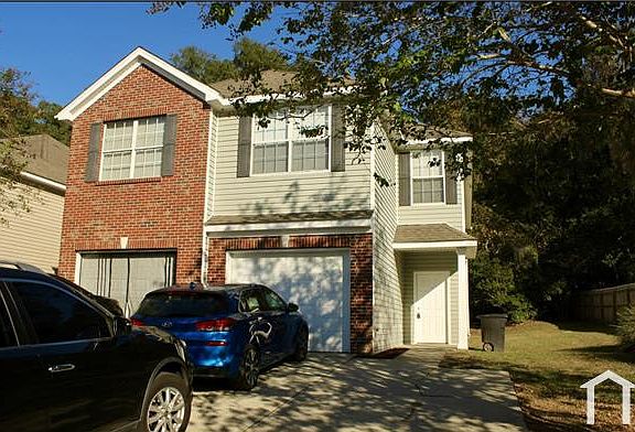 2nd image of 1501 Crescent Hill Dr