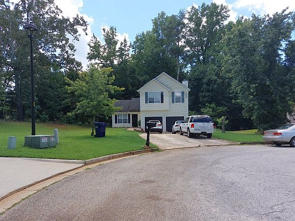 3rd image of 6911 Silver Grass Ct