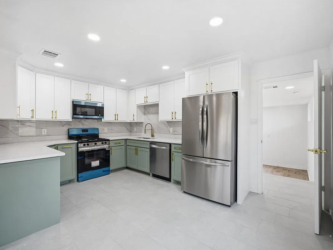 3 bed, 2.0 bath, 1655 sqft, $2,650 — Photo 4