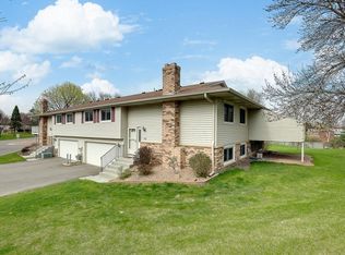 833 E 145th St, Burnsville, MN 55337