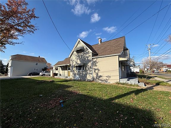 4th image of 190 Halstead Ave