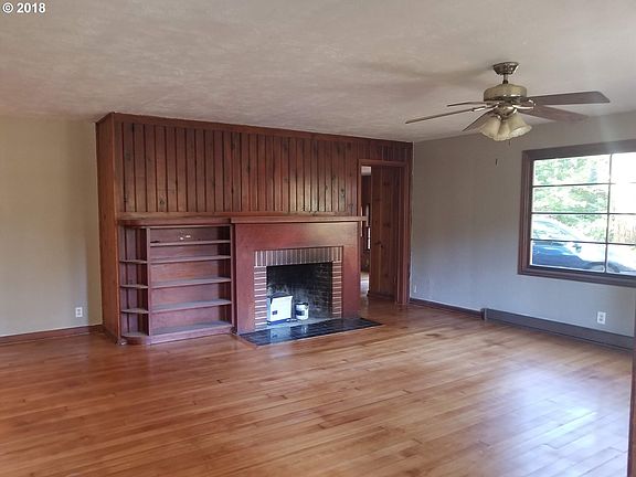 2nd image of 425 SE 26th Ave
