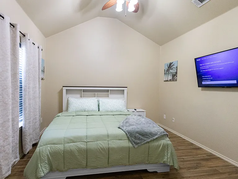 154 Castleridge Dr #B — Photo 30