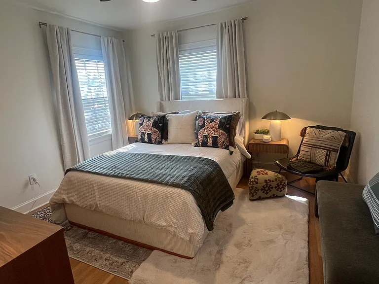 427 N Battin Ave — Photo 42