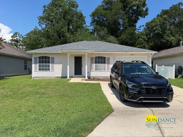 996 John Wayne Cir, Fort Walton Beach, FL 32547