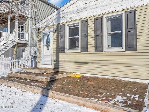 4th image of 617 Mckinley Avenue