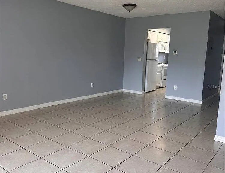 205 Eden Ln #E — Photo 10
