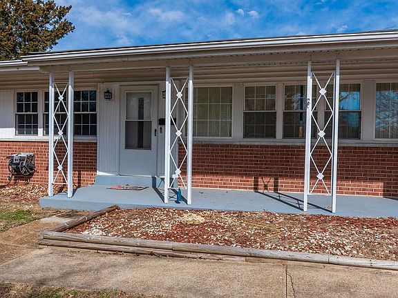 4th image of 2415 Stirrup Ln