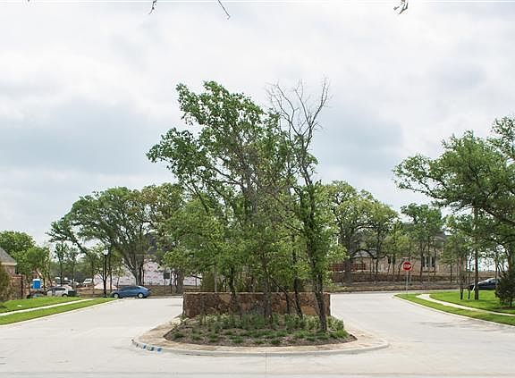 3rd image of 6221 Savannah Oak Trl