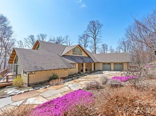 588 Long Branch Rd, Swannanoa, NC 28778