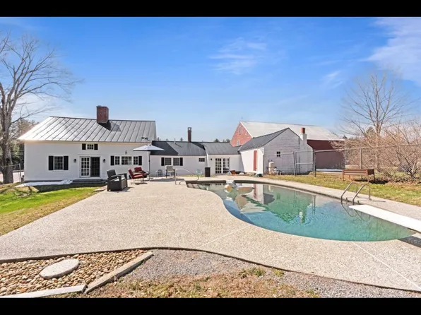 318 Concord St, Antrim, NH 03440