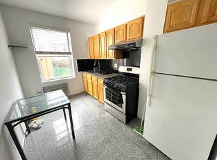 23-07 41st St #1F, Astoria, NY 11105