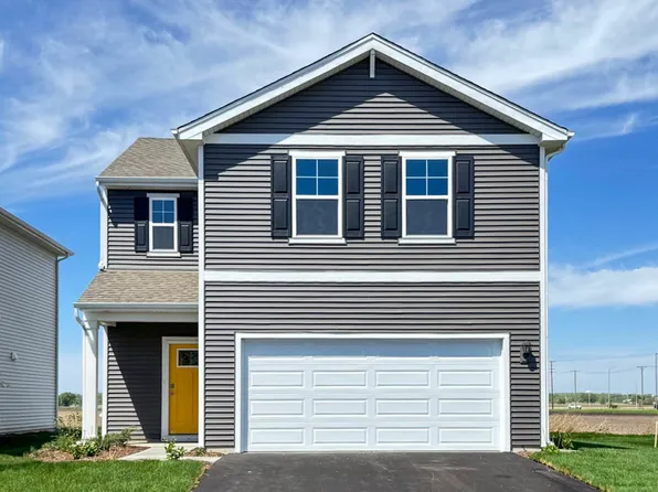 1331 Acadia Cir, Pingree Grove, IL 60140