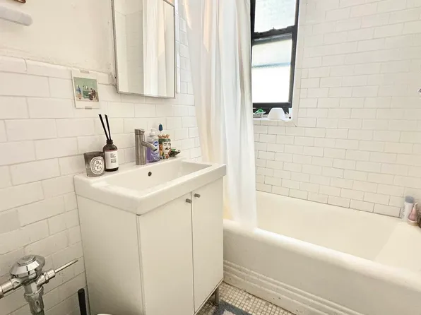 4815 4th Avenue image 6 of 9