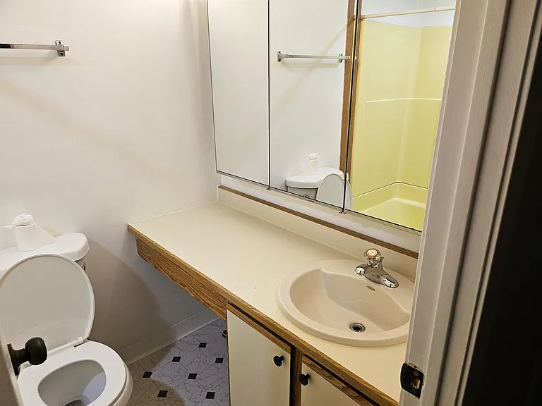1710 Tracey St #B — Photo 25