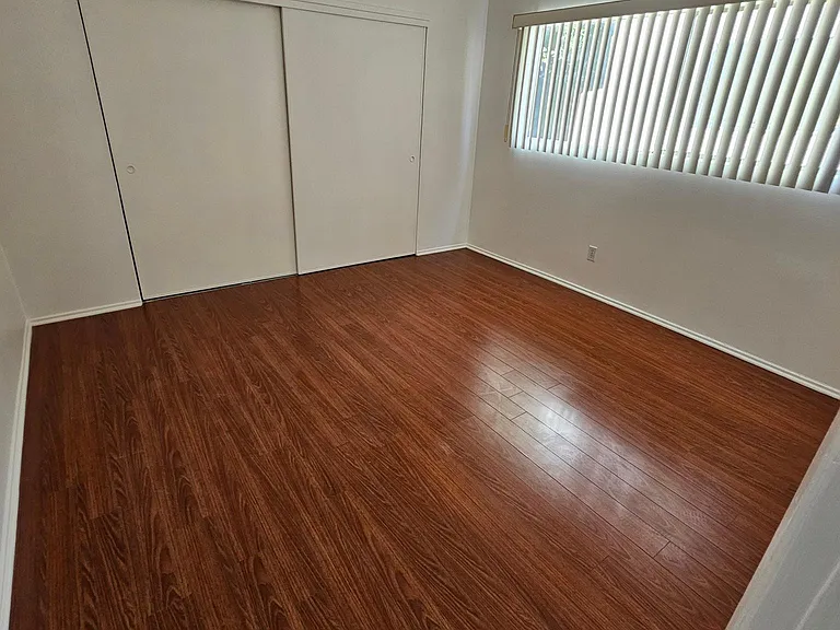 525 N Flores St #2 — Photo 14