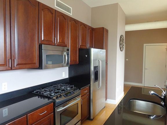 4th image of 51 Lafayette St Unit 401
