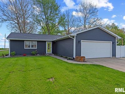1444 Sportsman Dr, Taylorville, IL, 62568