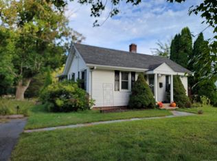 33 Lincoln Street, Cromwell, CT 06416