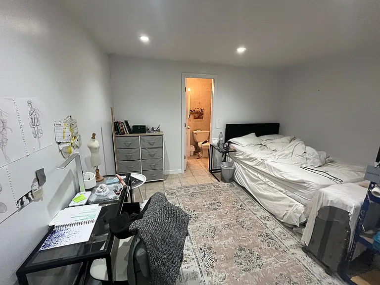 426 E 58th St #1A — Photo 9