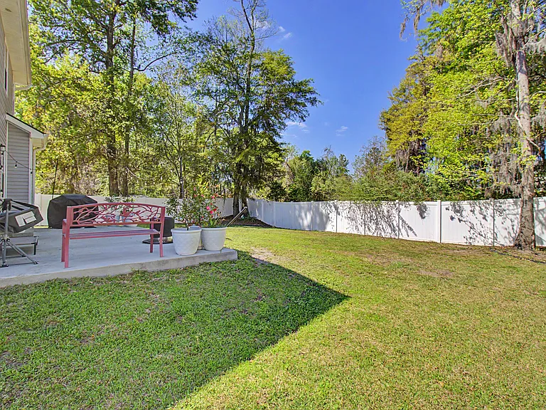 906 Rachel Ln — Photo 29