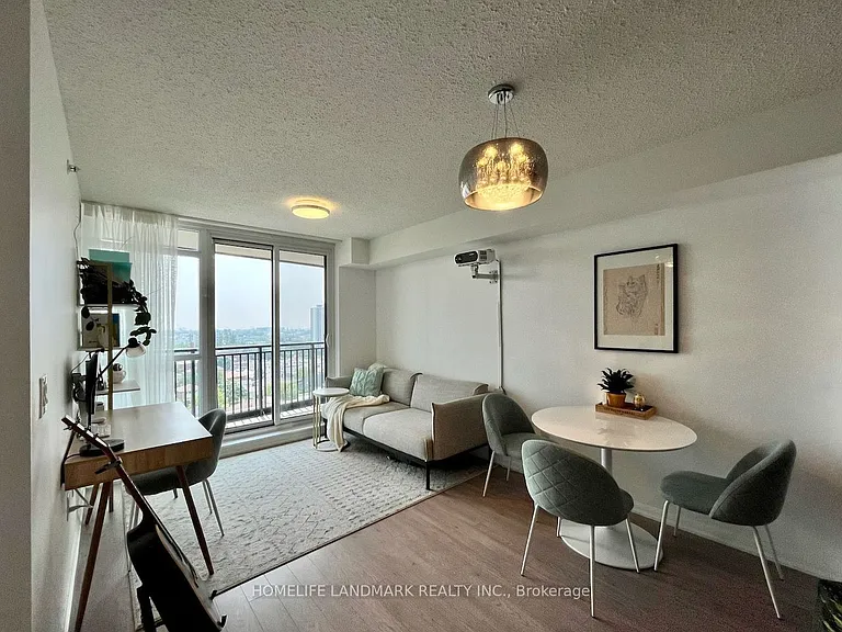 800 Lawrence Ave W #915 — Photo 3