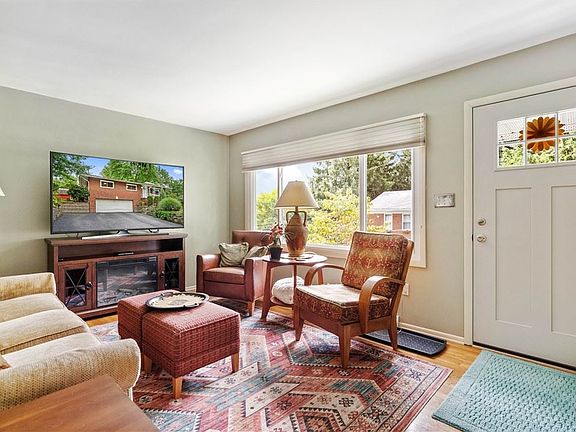 4th image of 204 Korhnak Ln