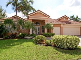4020 E Lake Estates Dr, Davie, FL 33328