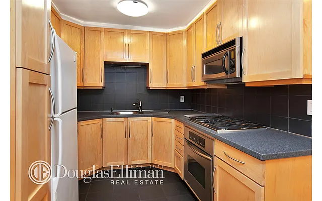 Rented by Douglas Elliman | media 9