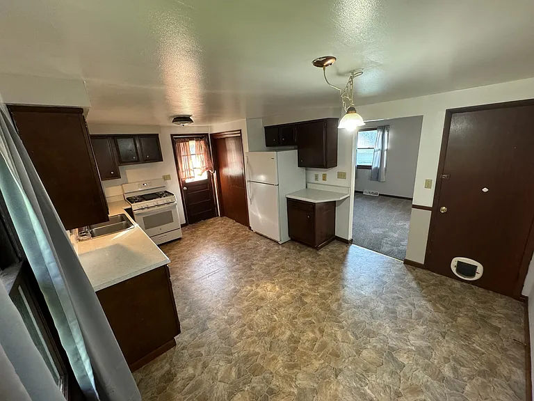 1835 W Gore Rd — Photo 5